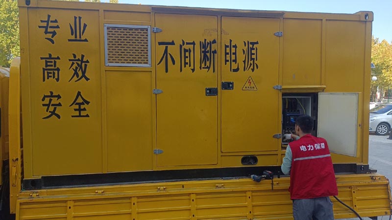禹会柴油发电机组和UPS电源配合使用时，如何避免切换过程中的电力中断？